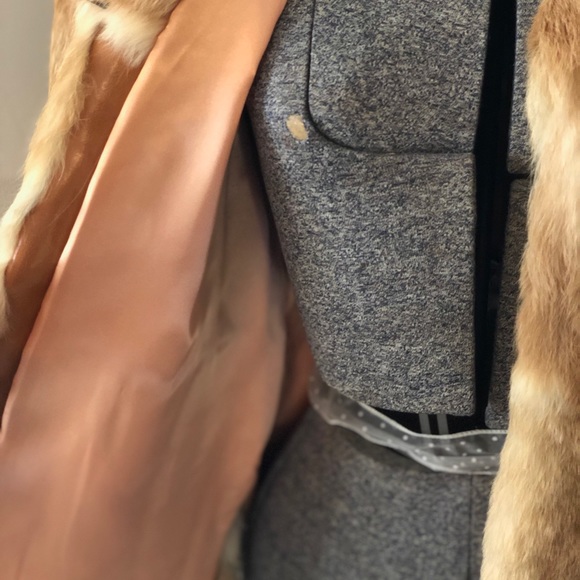 Vintage Women’s Genuine Fur Coat - Picture 2 of 5